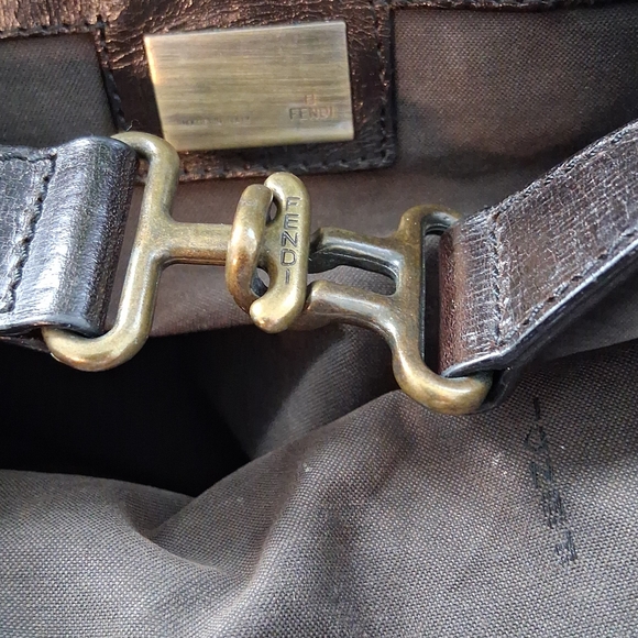 Fendi Tan Leather Shoulder Bag - Picture 6 of 7